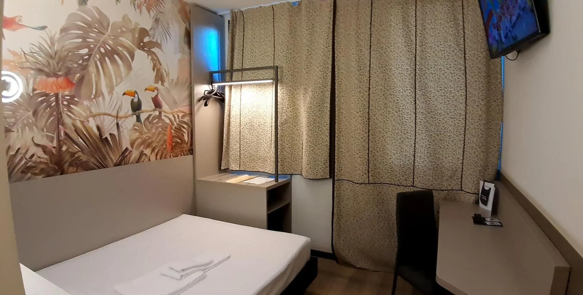 Continental Urban Art Hotel Zola Predosa Italy