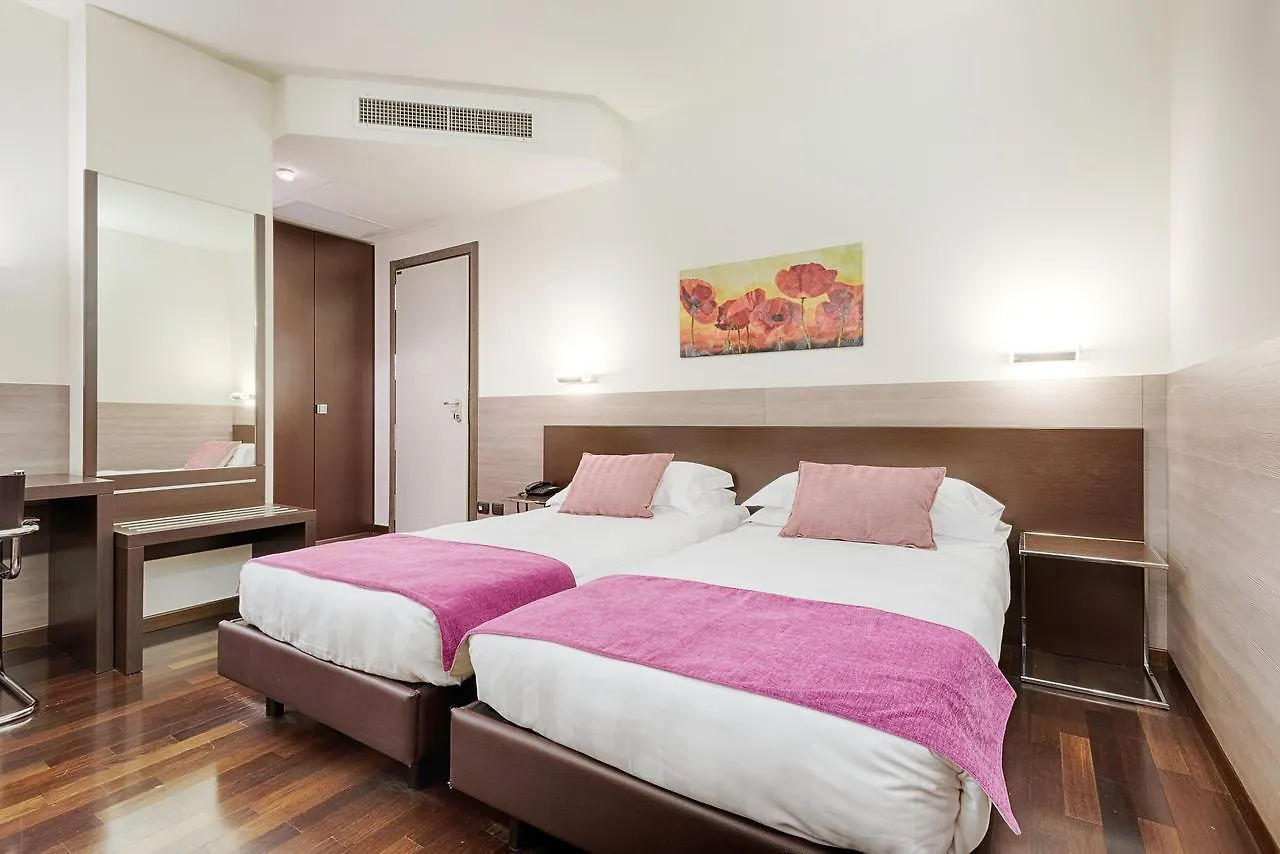 Continental Urban Art Hotel 졸라프레도사